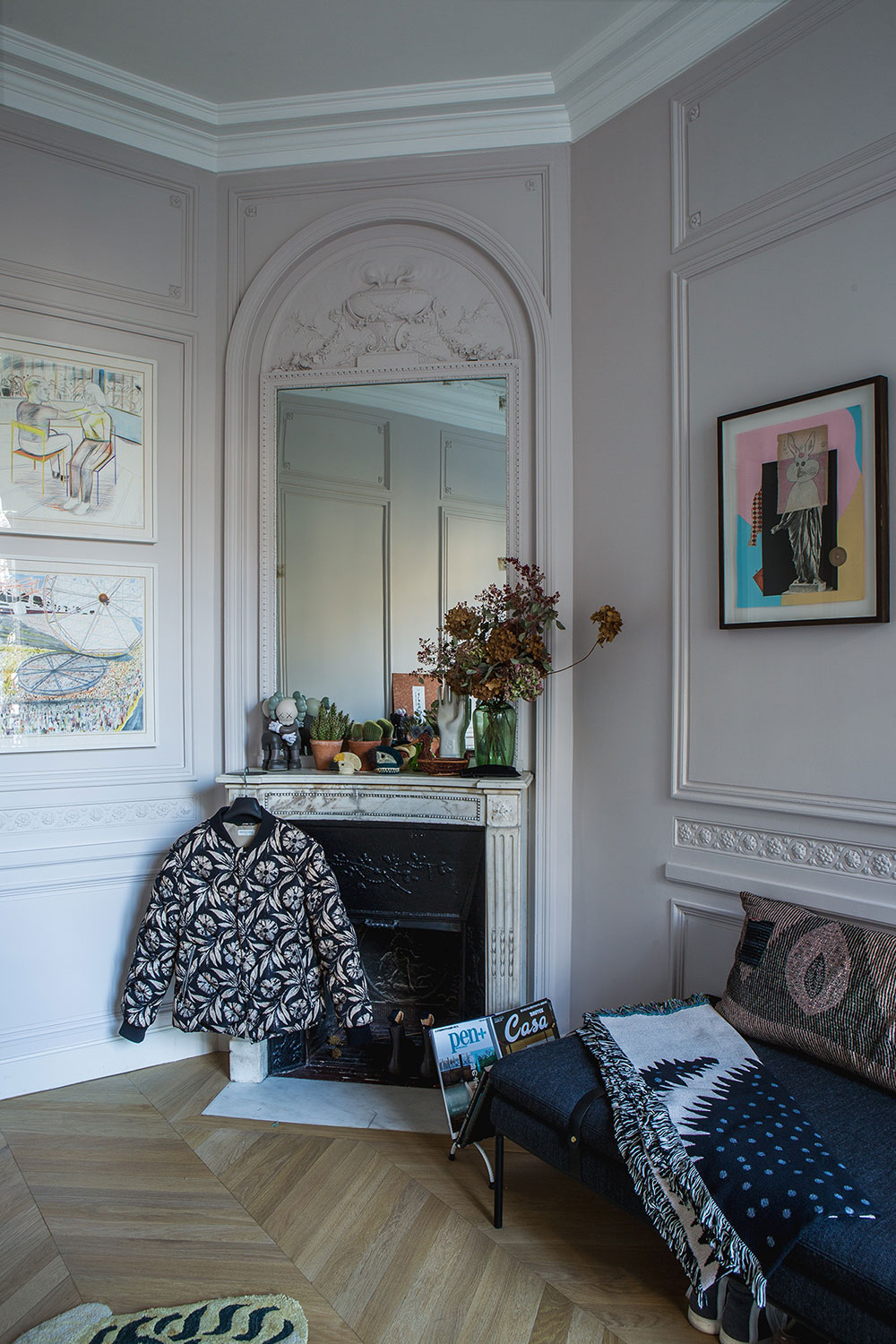 Восхитительные апартаменты в Париже в красивых оттенках зелёного