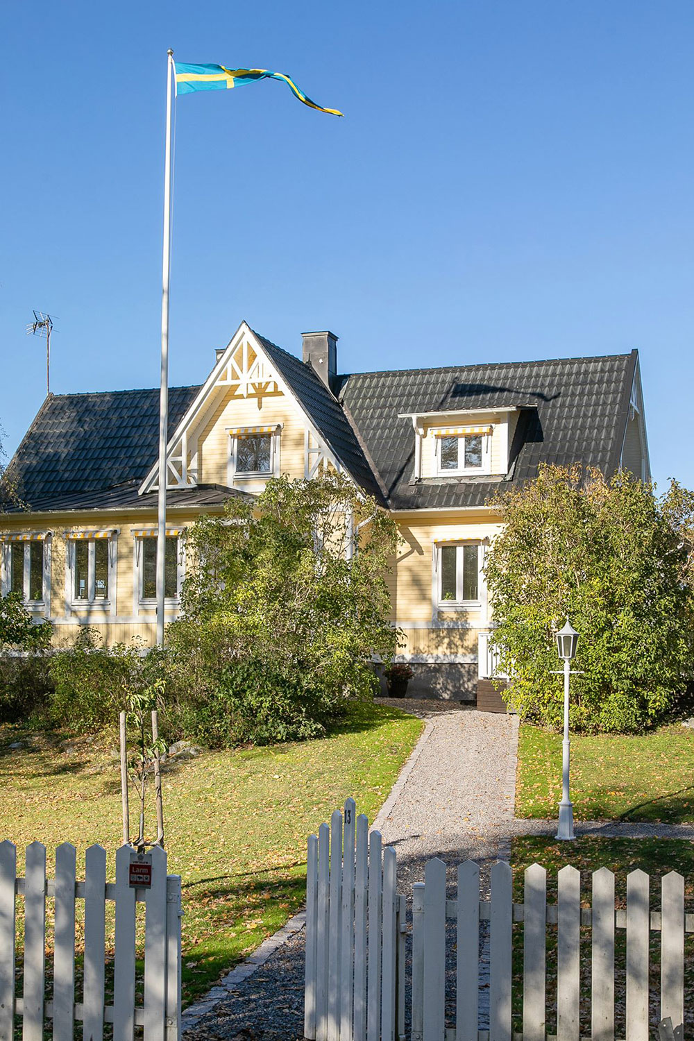 Как c картинки: чудесный желтый домик в Швеции