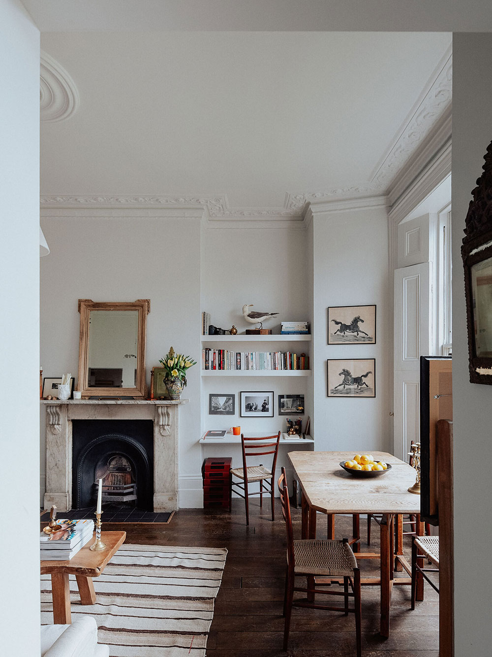 Небольшая квартира в Лондоне с творческой атмосферой и классическим шармом