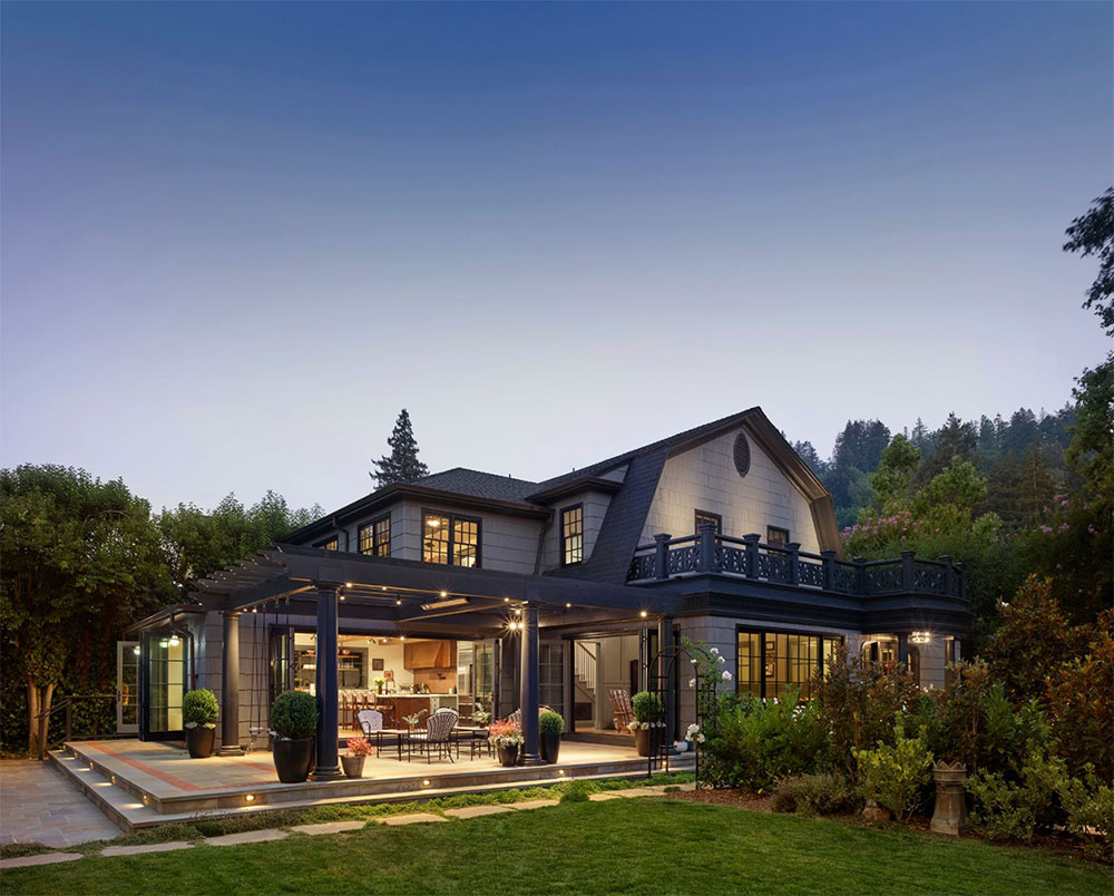 Яркий дом в Калифорнии с эклектичными интерьерами, вдохновлёнными английским стилем