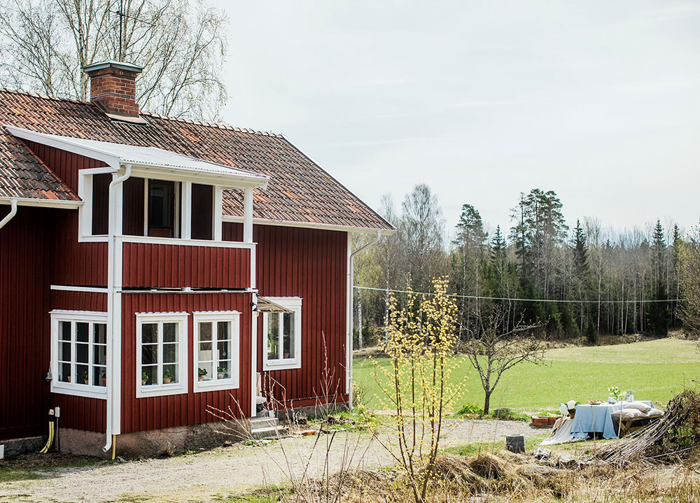 Обновлённая старая дача в Швеции