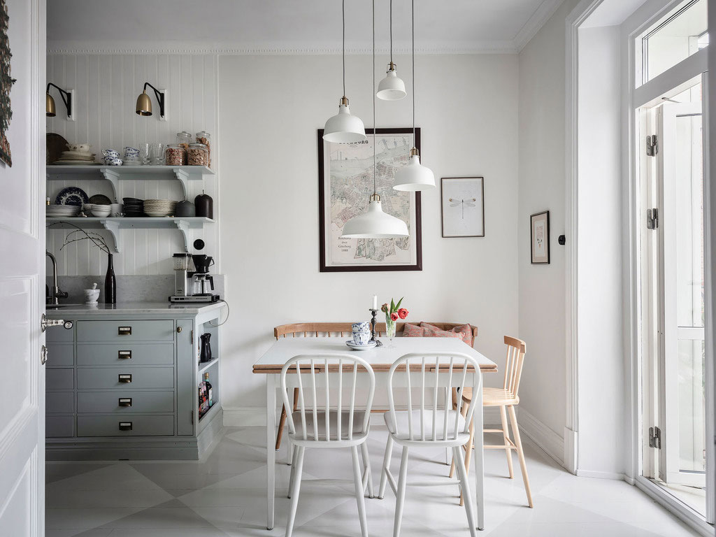 Очаровательная кантри кухня и комната художника: красивая квартира в Гётеборге (82 кв. м)