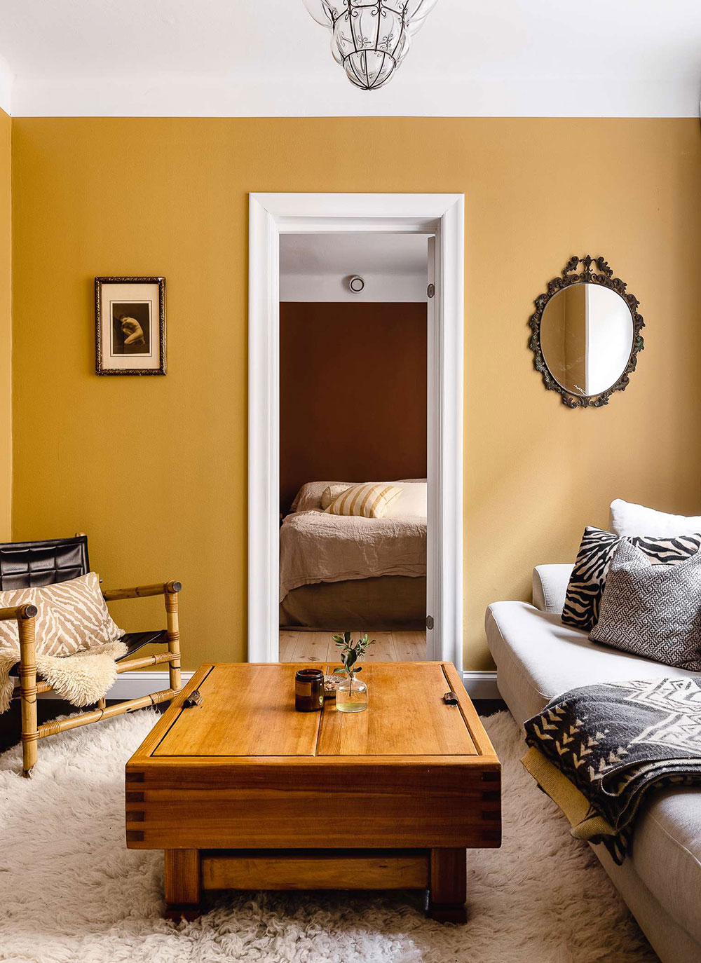 Яркие краски и винтаж: маленькая, но запоминающаяся квартира в Швеции (43 кв. м)