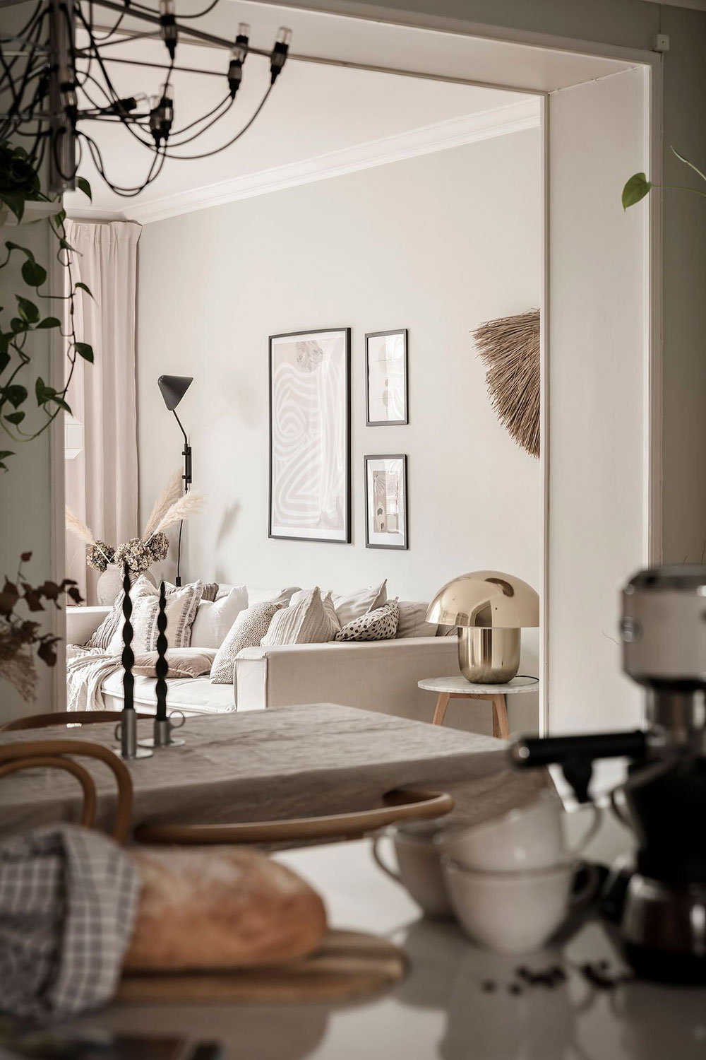 Тёплый и утончённый интерьер шведской квартиры (91 кв. м)