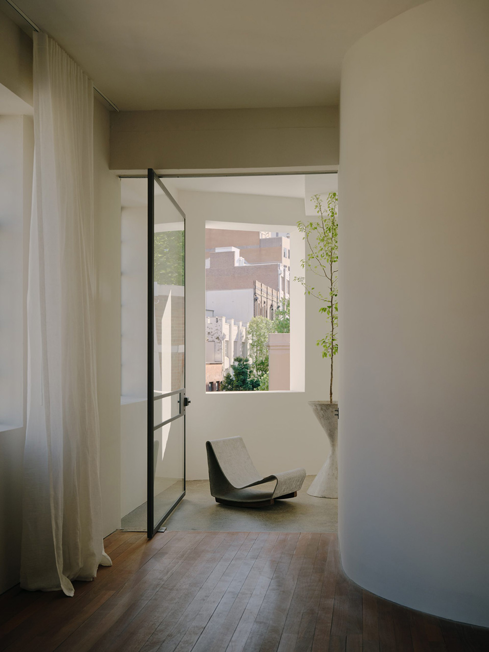 Бетон, естественный свет и японские мотивы: лофт в Сиднее