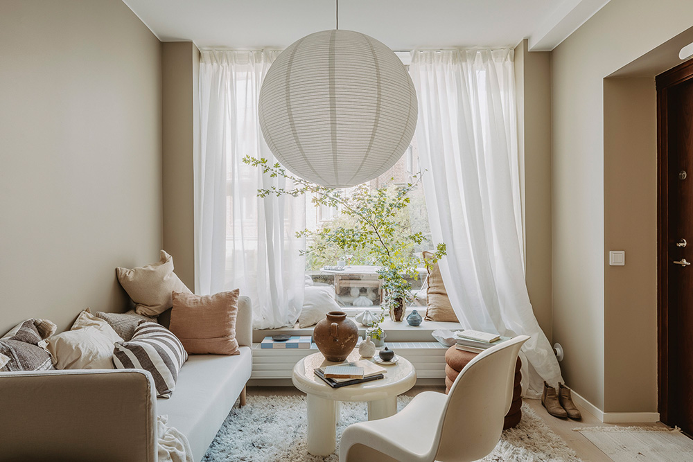 Маленькая квартира в Швеции с удлинённой планировкой и небольшой террасой (38 кв. м) Маленькая квартира в Швеции с удлинённой планировкой и небольшой террасой (38 кв. м)