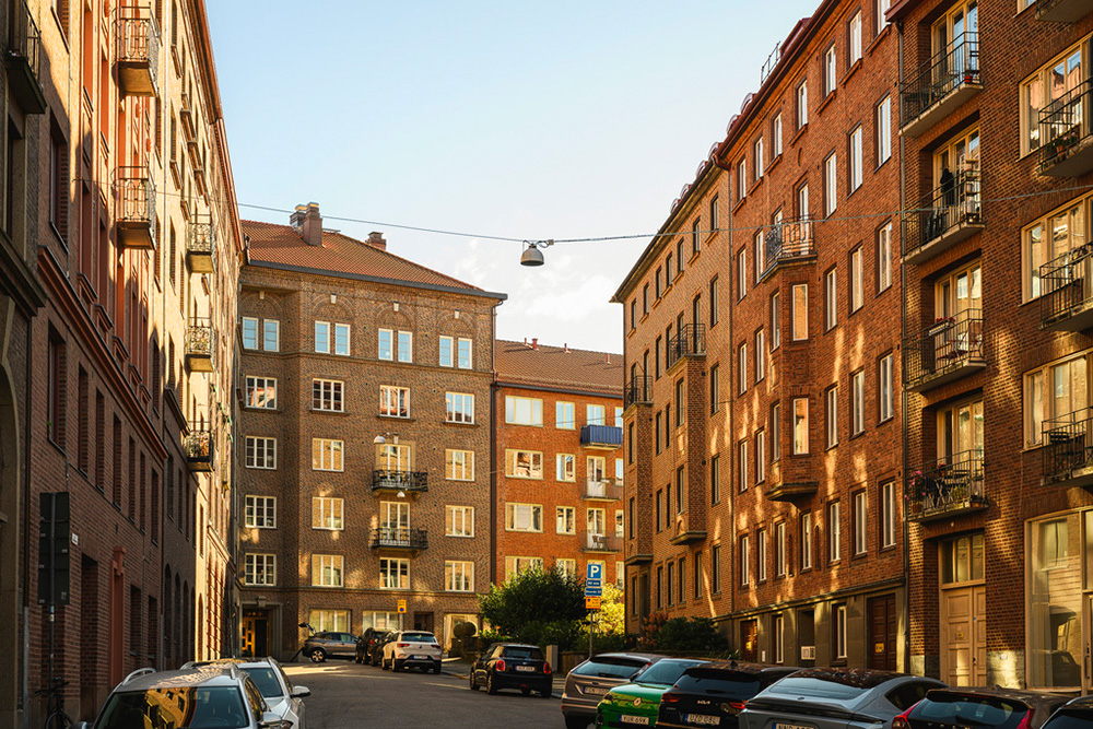 Маленькая квартира в Швеции с удлинённой планировкой и небольшой террасой (38 кв. м) Маленькая квартира в Швеции с удлинённой планировкой и небольшой террасой (38 кв. м)