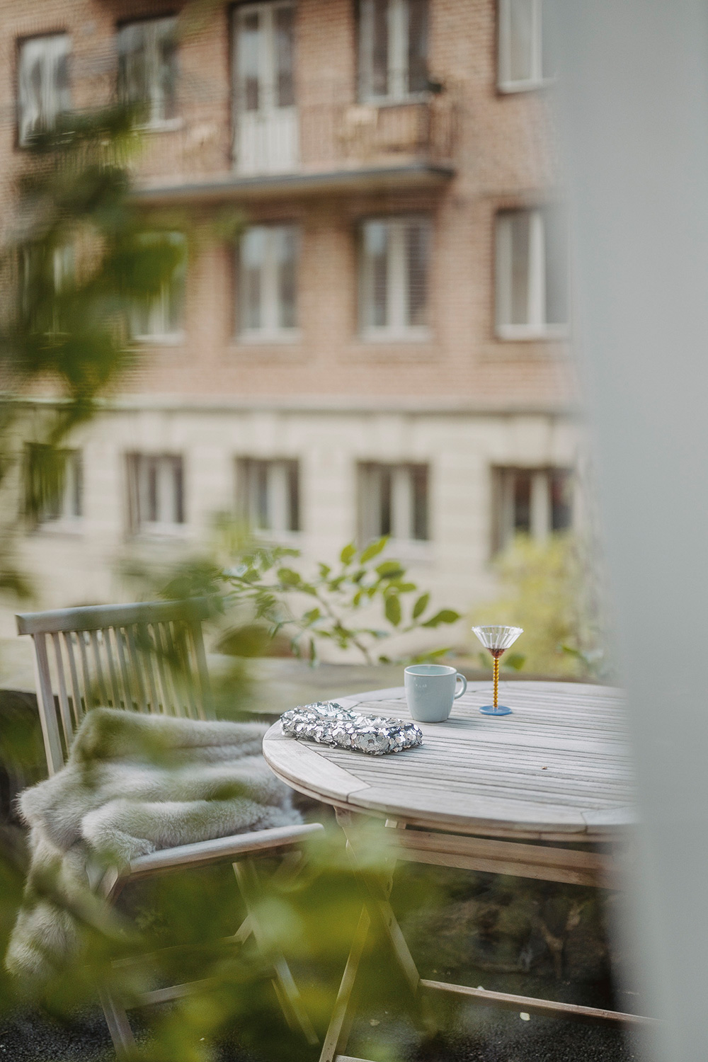 Маленькая квартира в Швеции с удлинённой планировкой и небольшой террасой (38 кв. м) Маленькая квартира в Швеции с удлинённой планировкой и небольшой террасой (38 кв. м)