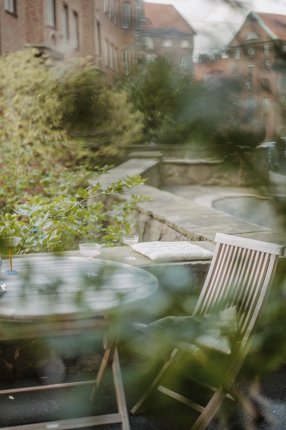 Маленькая квартира в Швеции с удлинённой планировкой и небольшой террасой (38 кв. м) Маленькая квартира в Швеции с удлинённой планировкой и небольшой террасой (38 кв. м)